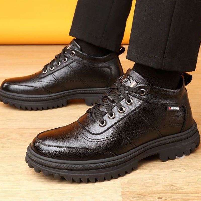 🔥🔥【39-44】✨Preventa de invierno✨Botas de cuero para hombre con forro cálido – Suela gruesa, antideslizante e impermeable, comodidad y abrigo para los días fríos de invierno.