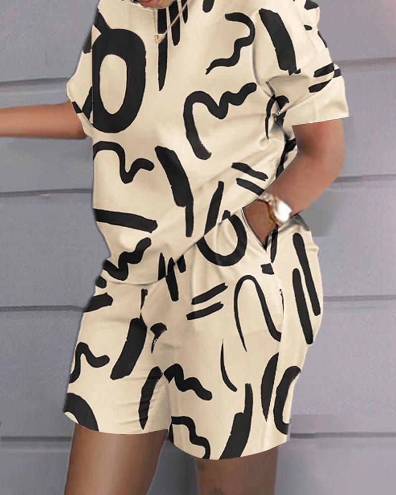 😍 Modny damski garnitur casual w stylu hip-hop (top + spodenki)