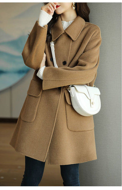 🌈🔥【Vruća rasprodaja · Jesen/Zima 2025】Srednje dugi vuneni kaput – Topao, moderan in udoban