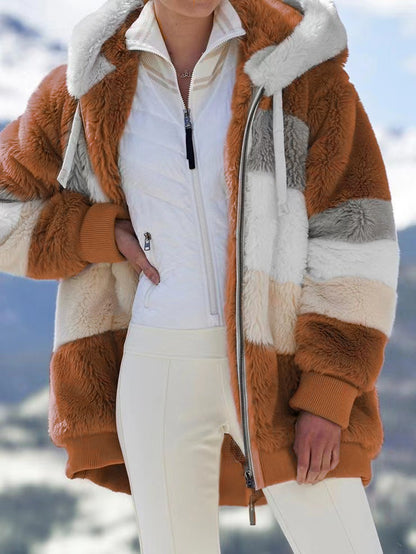 ☃️❄️【Kupite 1, dobite 1 brezplačno】[S-5XL] Ženska jakna 2025 s kontrastnimi črtami iz debelega pliša