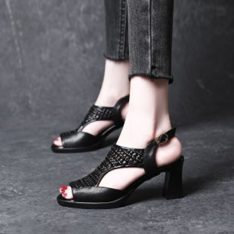 🔥【35-40】👡2025 Nowe letnie sandały, płaski obcas, odkryte palce, gruba podeszwa i płaski obcas, rybi pysk (wysokość obcasa 5/7 cm)